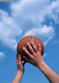 球队进攻乏力，热刺球迷在球场高唱“无聊、无聊的热刺”